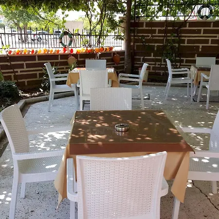 Hotel Kartal *